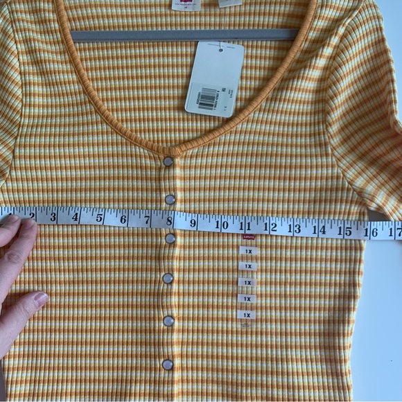 NWT LEVI’S BRITT LONG SLEEVE SNAP FRONT TOP 1X - Picture 13 of 13